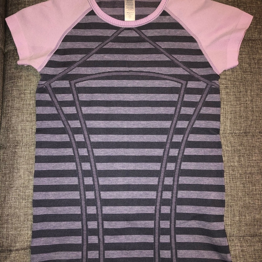 Ivivva short sleeve shirt fly tech